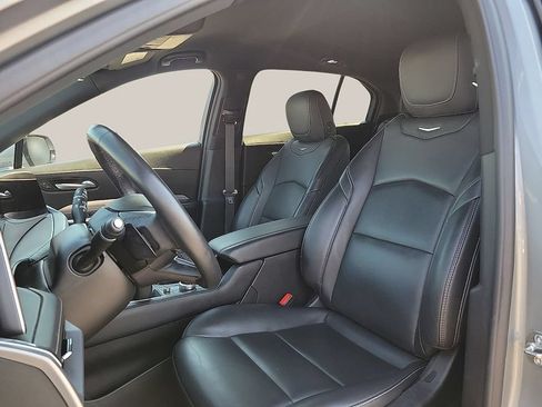 Used 2025 Cadillac XT4 Premium Luxury FWD image 11