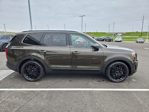 Used 2021 Kia Telluride SX w/ SX Prestige Package AWD/4WD image 6