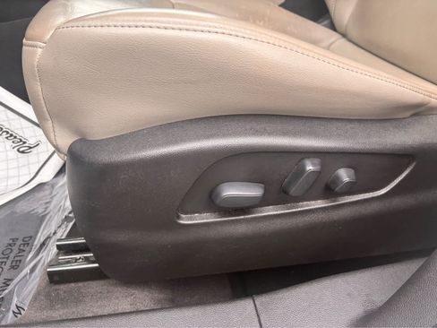 Used 2020 Cadillac XT4 Premium Luxury w/ Driver Awareness Package image 17