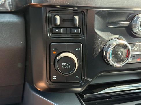 New 2026 Ford F350 Lariat w/ Black Appearance Package image 17