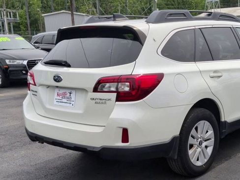 Used 2016 Subaru Outback 2.5i Premium image 8