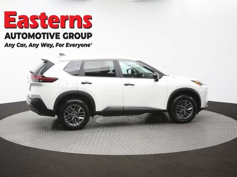 Used 2023 Nissan Rogue S AWD/4WD image 45