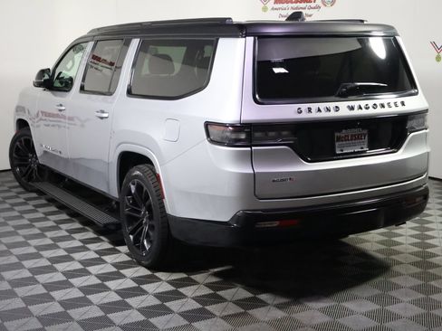 Used 2024 Jeep Grand Wagoneer L Series II w/ Quick Order Packagew 28T AWD/4WD image 15