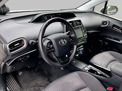 Used 2020 Toyota Prius Prime LE FWD image 16
