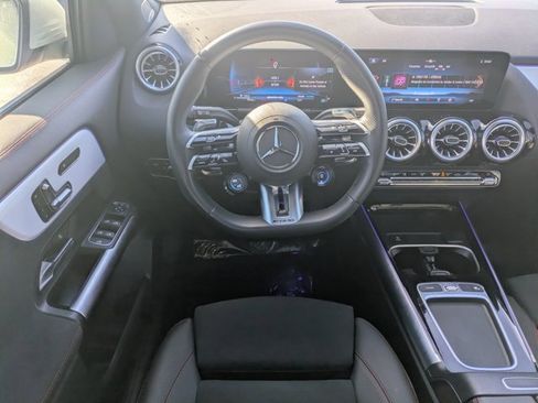 Used 2025 Mercedes-Benz GLA 35 AMG 4MATIC image 14