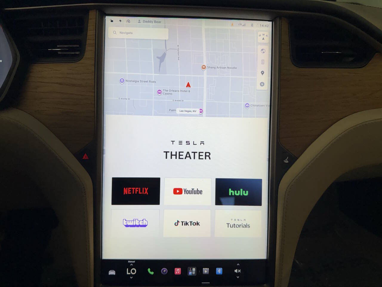 Used 2019 Tesla Model S Long Range AWD/4WD image 19