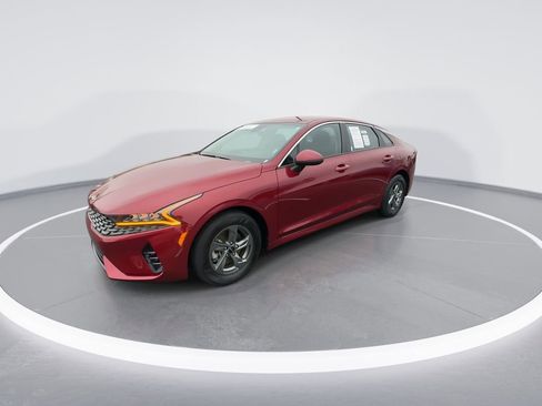 Used 2024 Kia K5 LXS FWD image 4