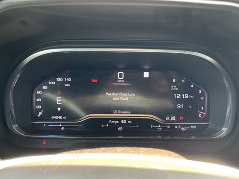 Used 2024 GMC Yukon XL SLT w/ SLT Luxury Package AWD/4WD image 21