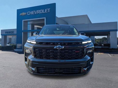 New 2026 Chevrolet Traverse RS w/ LPO, Floor Liner Package image 8