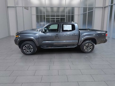 Used 2023 Toyota Tacoma TRD Sport AWD/4WD image 5
