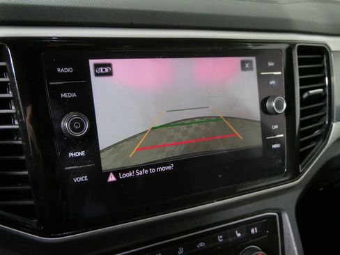 Used 2021 Volkswagen Atlas SEL Premium image 32