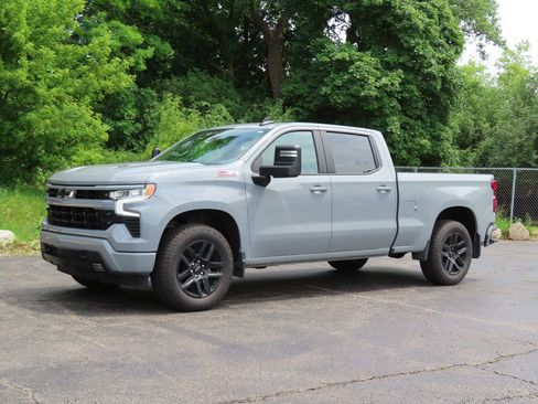 Certified 2024 Chevrolet Silverado 1500 RST w/ Z71 Off-Road Package AWD/4WD image 6