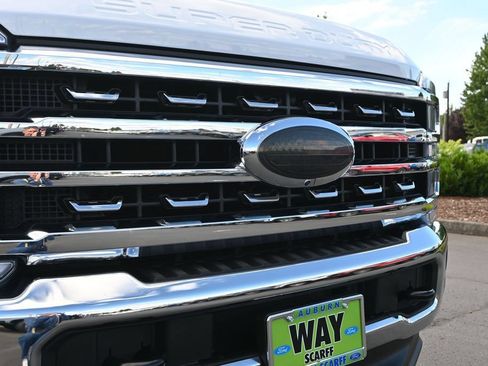 Used 2024 Ford F250 Lariat AWD/4WD image 10