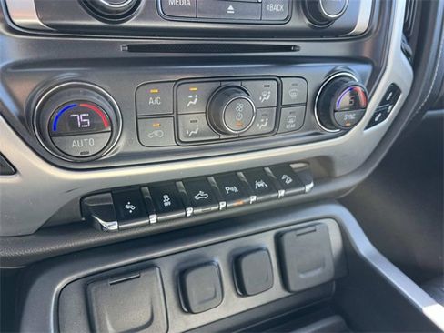 Used 2018 GMC Sierra 1500 SLT image 37