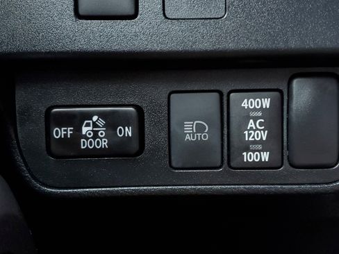 Used 2021 Toyota Tacoma TRD Sport image 31