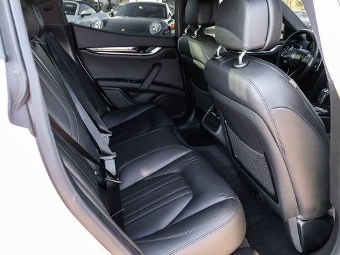 Used 2023 Maserati Ghibli Modena RWD image 35
