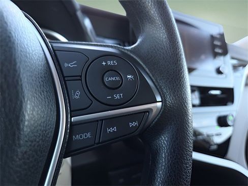 Used 2023 Toyota Camry LE image 25