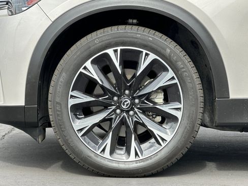 Used 2024 MAZDA CX-90 Plug-In Hybrid w/ Premium Pkg AWD/4WD image 28