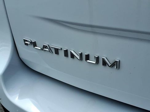 Used 2025 Ford Expedition Platinum AWD/4WD image 27