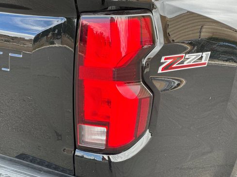 Used 2023 Chevrolet Colorado Z71 w/ Z71 Convenience Package 2 image 30