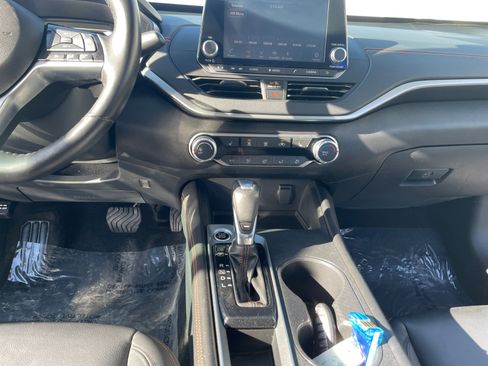 Used 2019 Nissan Altima 2.5 SR w/ SR Premium Package image 16