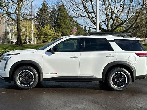 New 2026 Nissan Pathfinder Rock Creek image 5