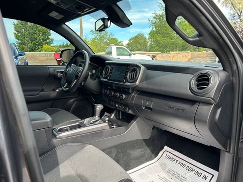 Used 2023 Toyota Tacoma TRD Off-Road AWD/4WD image 28