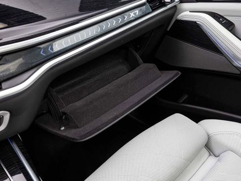 Used 2026 BMW X7 xDrive40i image 19