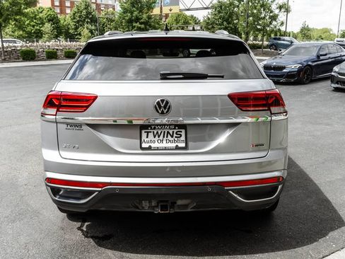 Used 2022 Volkswagen Atlas Cross Sport SE AWD/4WD image 38