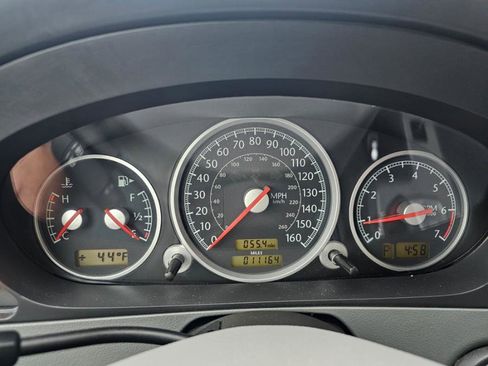 Used 2008 Chrysler Crossfire Limited image 5