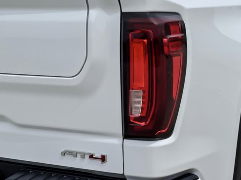 Used 2025 GMC Sierra 1500 AT4 image 26