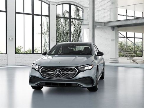 New 2026 Mercedes-Benz E 350 4MATIC Sedan image 42