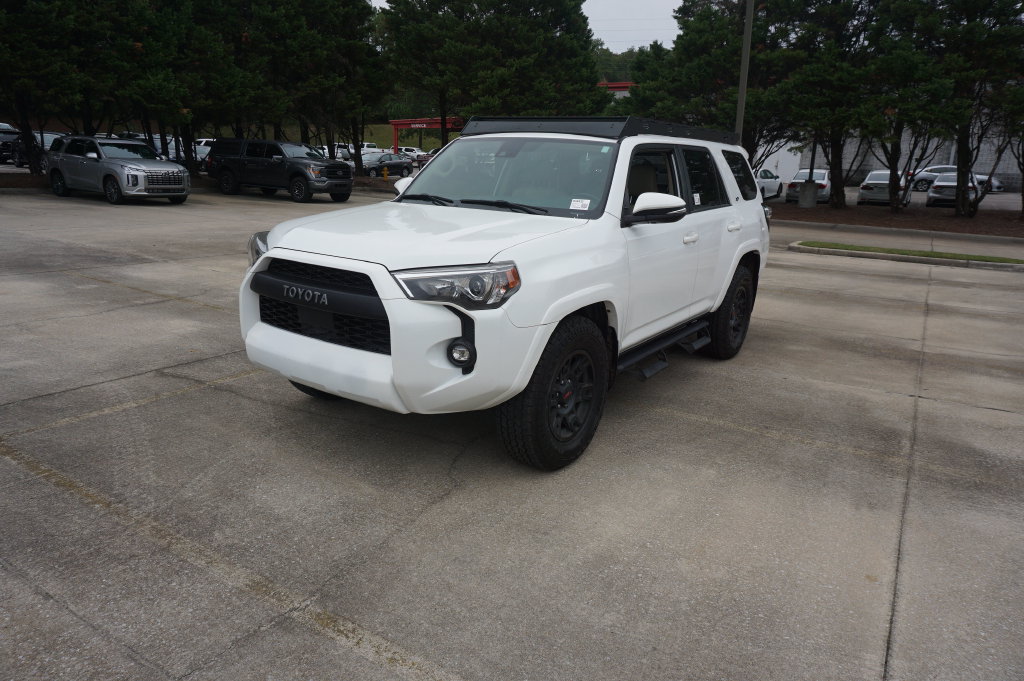Used 2021 Toyota 4Runner SR5 Premium w/ Moonroof Package RWD image 25