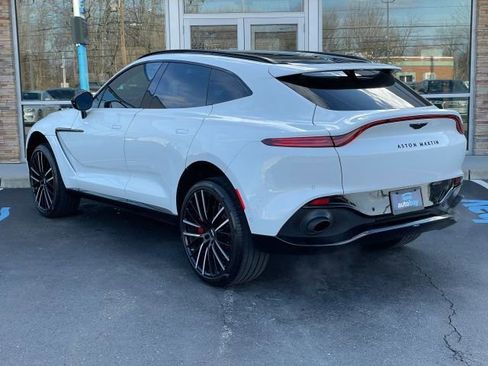 Used 2023 Aston Martin DBX image 12