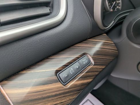 Used 2016 Nissan Maxima Platinum FWD image 46