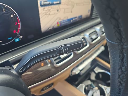 New 2026 Mercedes-Benz GLS 450 4MATIC image 24