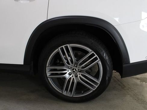 Used 2024 Mercedes-Benz GLS 450 4MATIC image 30