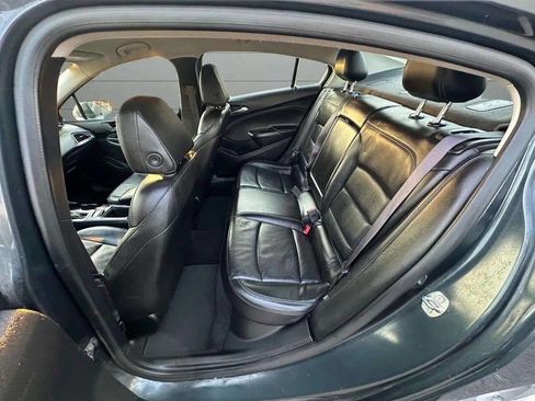Used 2017 Chevrolet Cruze Premier image 31