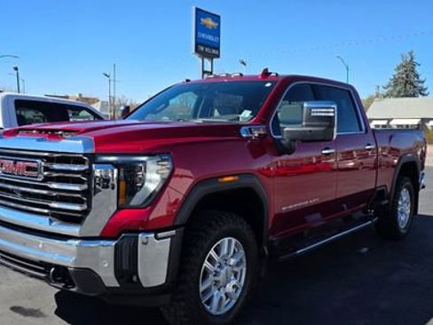 Used 2024 GMC Sierra 2500 SLT w/ SLT Premium Package image 3