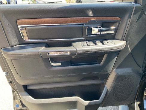 Used 2016 RAM 1500 Laramie image 11