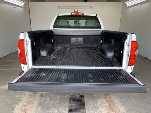 Used 2017 Toyota Tundra SR image 7