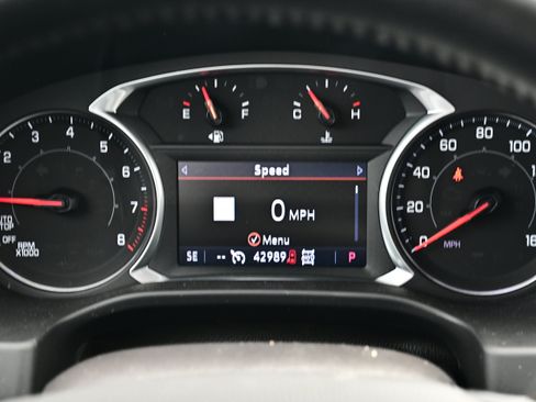 Used 2022 GMC Acadia AT4 w/ Trailering Package AWD/4WD image 23