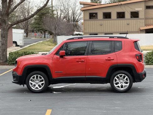 Used 2018 Jeep Renegade Latitude image 8