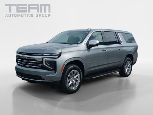 New 2026 Chevrolet Suburban Premier w/ Sun And Tow Package AWD/4WD image 3