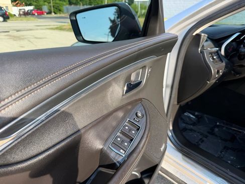 Used 2020 Chevrolet Impala Premier FWD image 10