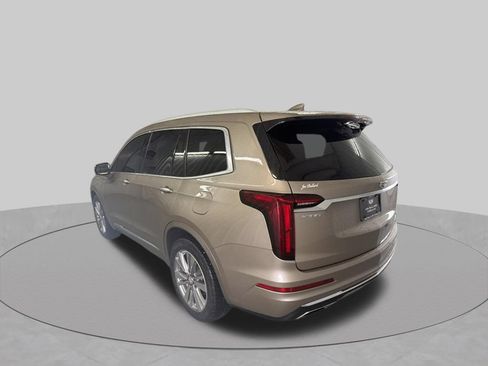 Used 2023 Cadillac XT6 Premium Luxury FWD image 7