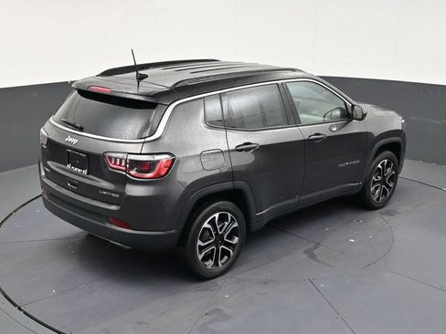 Used 2023 Jeep Compass Limited AWD/4WD image 16