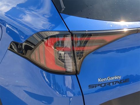 New 2026 Kia Sportage X-Line w/ X-Line Technology Package image 11