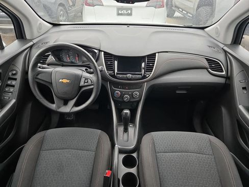 Used 2020 Chevrolet Trax LS image 14