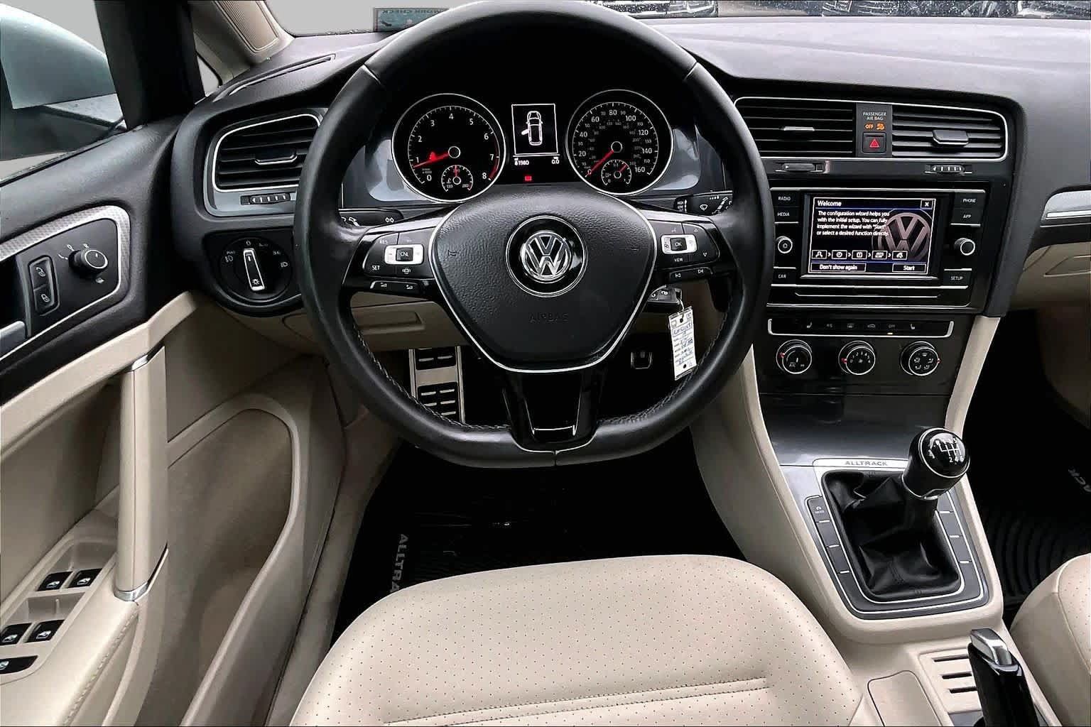 Used 2019 Volkswagen Golf Alltrack S AWD/4WD image 6